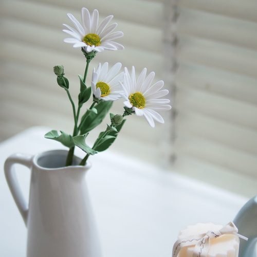 人気急上昇！クレイフラワーマーガレット 一輪挿し・花瓶・花器