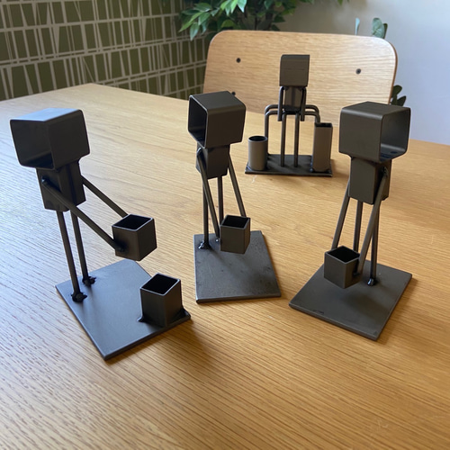 アイアン雑貨☆オブジェ☆ロボット人間ペン立て ペンケース tomo アイアン雑貨☆オブジェ☆ロボット人間ペン立て ペンケース tomo