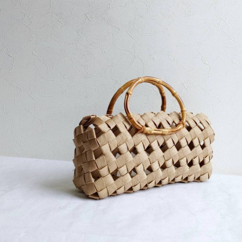 お得な情報満載 M 大人カゴバッグ 夏 春 きなり 母の ギフト 本革ハンドル beige バッグ