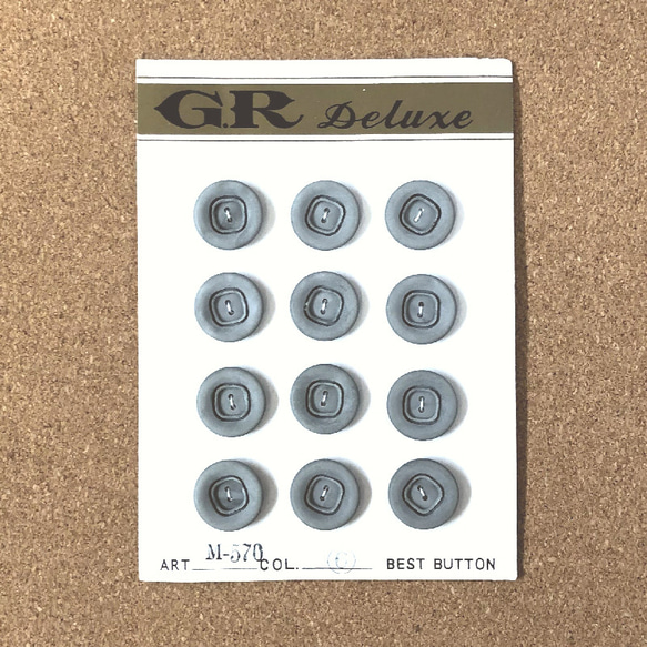【SALE】 ボタン シート レトロ シートボタン 1シート サークル グレー 二つ穴 ab-024 1枚目の画像
