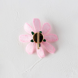 桜色の立体刺繍コスモスのポニーフック 3枚目の画像