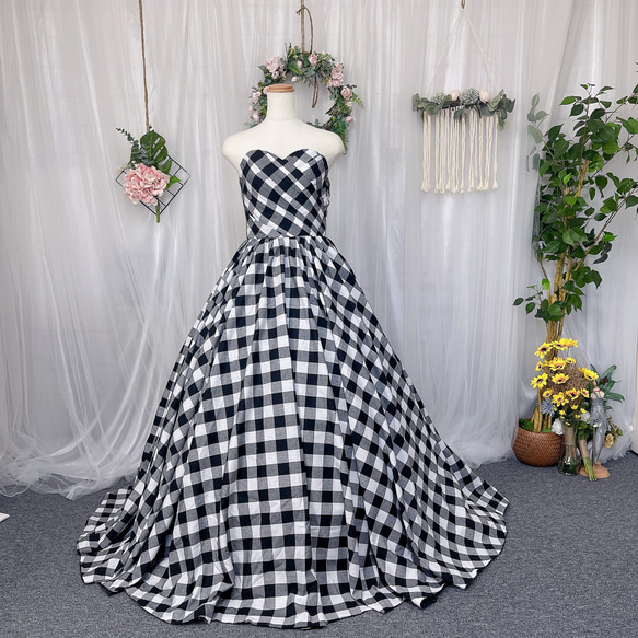 ギンガムチェック カラードレス ウェディングドレス トレーン付け　オーダーメイドドレス 二次会 前撮り 3枚目の画像