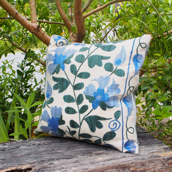 スザニ刺繍 クッションカバー （ウズベキスタン製 シルク スザニ刺繍  