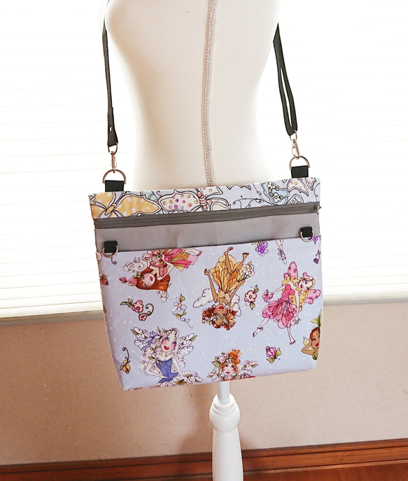 ロラライハリス♥️刺繍レディのスマホショルダーバッグ ロラライハリス♥️刺繍レディのスマホショルダーバッグ