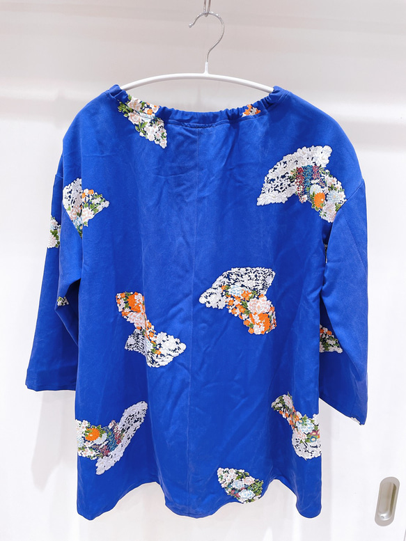 着物　パジャマ　青　紫　扇　地紙　藤　菊　牡丹　もみじ　和柄　和風　アップサイクル　シルク 3枚目の画像