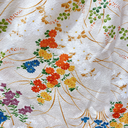 着物　パジャマ　白　四季草　菊　桔梗　萩　和柄　和風　アップサイクル　シルク　サスティナブル　 6枚目の画像