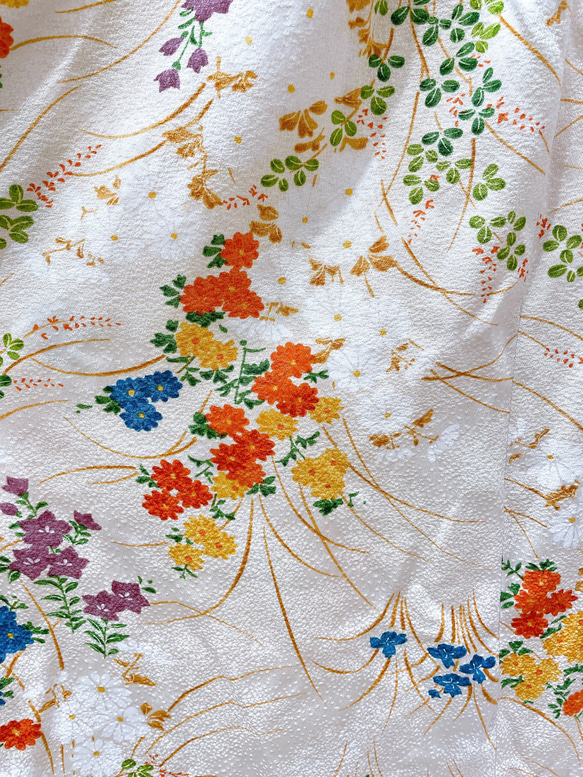 着物　パジャマ　白　四季草　菊　桔梗　萩　和柄　和風　アップサイクル　シルク　サスティナブル　 6枚目の画像