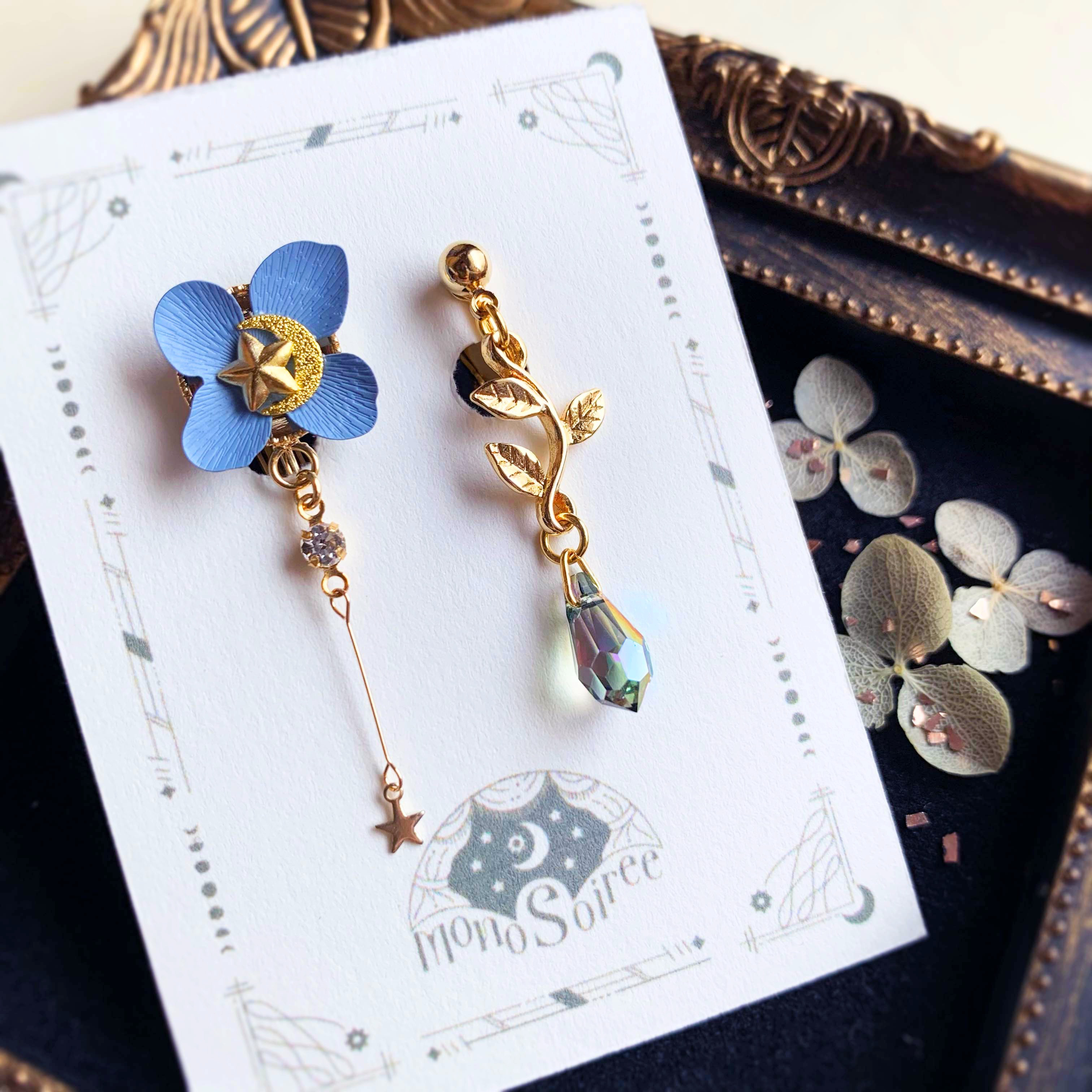 Moon Flower -blue- イヤリング・ピアス イヤリング