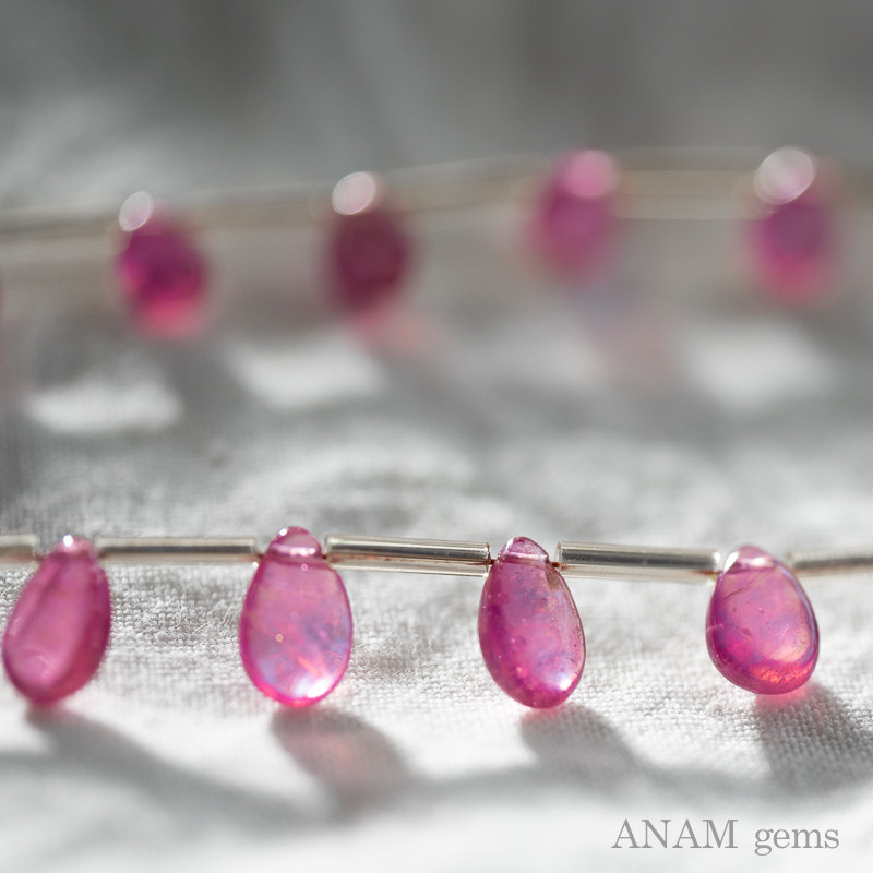 【9粒】【ビーズfriend掲載】GF ルビー スムース ペアシェイプ★ANAM gems