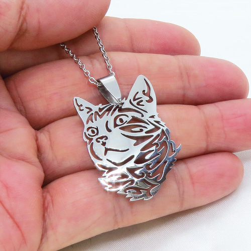 猫　ハンドメイド　シルバーペンダント シルバー猫ペンダントネックレス | iichi 日々の暮らしを