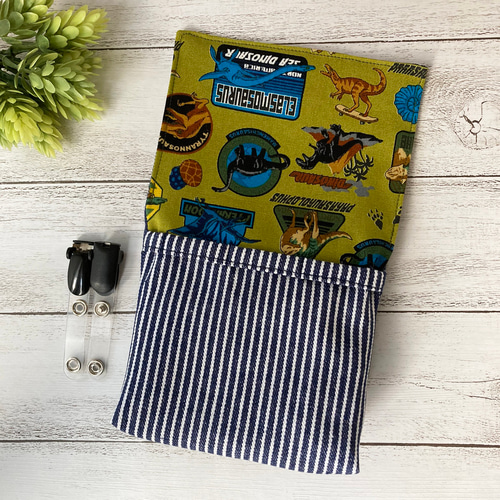 移動ポケット 恐竜ワッペン柄 マチあり クリップつき その他入園グッズ