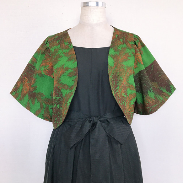 "極上ボレロ" 縮緬着物リメイク 緑 茶 カーディガン ギャザーフレアスリーブ ドレス 和柄 一点物（A602） 3枚目の画像