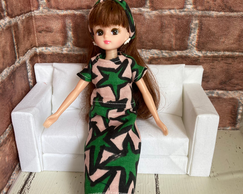 Gigi　人形用木製クローゼット扉付き　ハンドメイド　リカちゃん　ブライス Gigi様専用 人形用木製クローゼット扉付き ハンドメイド リカ