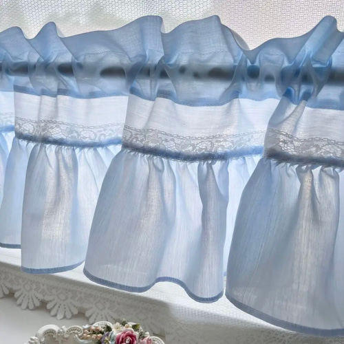 【レース　カフェカーテン】青系統/くすんだ薄い水色　ハンドメイド  リメイクにも レース カフェカーテン】青系統/くすんだ薄い水色 ハンドメイド