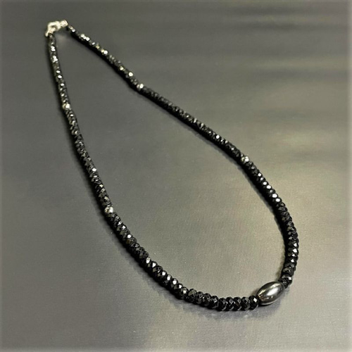 お揃いギフトにオススメ♪】磁気ヘマタイト ブラックスピネル 天然石