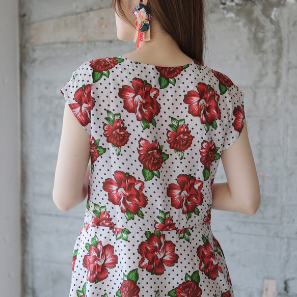 Decollete Beautiful Dots &amp; Floral Cache-coeur 連衣裙 (22s-18) 古 第8張的照片