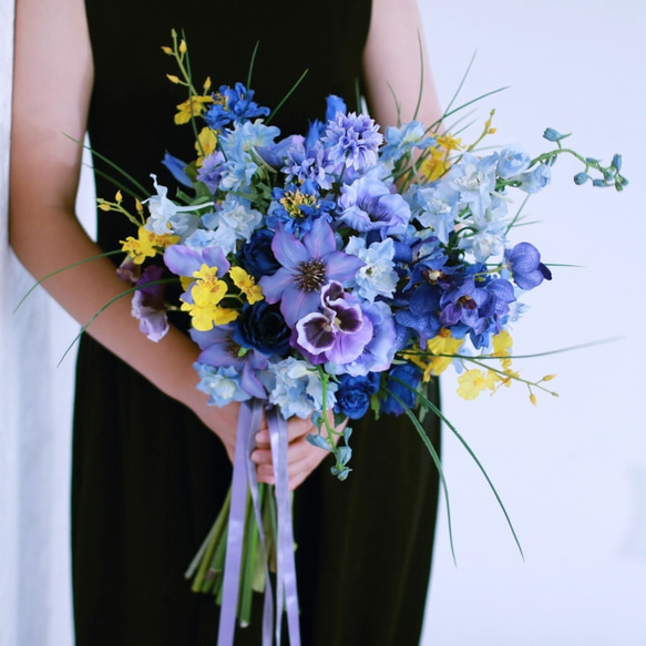 【翌日発送対応】一点物  青のフラワーブーケ〜select bouquet 〜 1枚目の画像