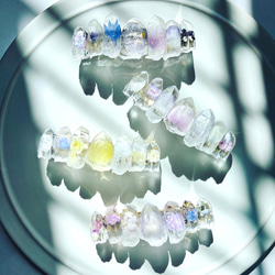 新作♡猫ちゃん好きな方に♡猫の形の淡色ドライフラワー押し花入り