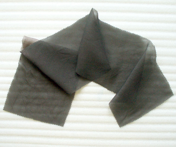 最後 16×93㌢位 黒 紗 透ける織り 半襟 はぎれ シルク 和柄 リメイク 6枚目の画像