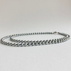 貝ベビーパールとビーズの2連ネックレス/5mm約43/50cm/シルバーグレー/R/japan製 1枚目の画像