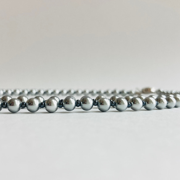貝ベビーパールとビーズの2連ネックレス/5mm約43/50cm/シルバーグレー/R/japan製 4枚目の画像
