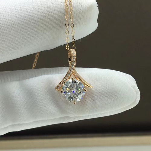 newデザイン】モアサナイト ネックレス k18PG