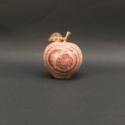 サードオニキス＊紅瑪瑙石＊りんごの置物 その他置物 Apicola