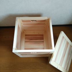 【ちょちょじ様専用持ち手無し】木製キューブBOX【45×35×37cm】フリー収納ボックス、スツール使用可能 5枚目の画像