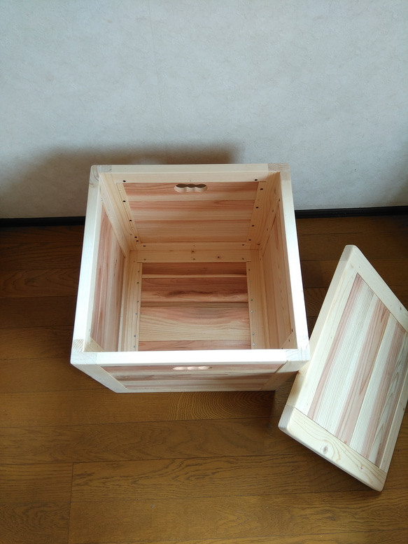 【ちょちょじ様専用持ち手無し】木製キューブBOX【45×35×37cm】フリー収納ボックス、スツール使用可能 5枚目の画像