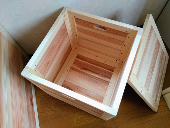 【ちょちょじ様専用持ち手無し】木製キューブBOX【45×35×37cm】フリー収納ボックス、スツール使用可能 6枚目の画像