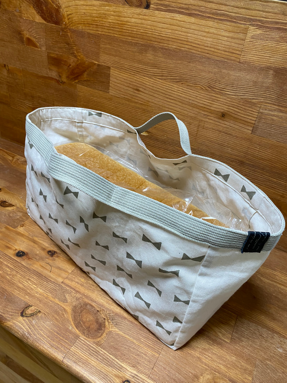 専用✳︎ラスト✳︎ハンドメイド✳︎花柄　巾着　モノトーン　母made品 専用✳︎ラスト✳︎ハンドメイド✳︎花柄 巾着 モノトーン 母made品