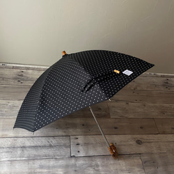 リネン日傘　持ち手竹　水玉　ドット　白　黒 1枚目の画像