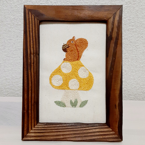 ハンドメイド刺繍 リス 写真立て付 イラスト U-rabbit 通販