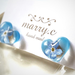 忘れな草のミニハートピアス/イヤリングmarry.c's handmadeaccessory 2枚目の画像