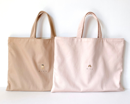 名入れ】レッスンバッグ 手刺繍 入園入学2025 レッスンバッグ