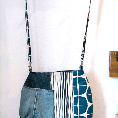 和柄デニムリメイクショルダーバッグ ショルダーバッグ こっこ