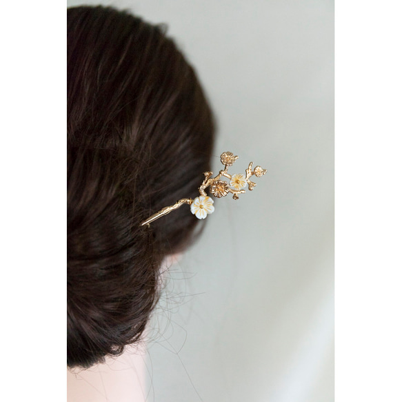 花枝のかんざし　淡水貝シェル花　 ヘアアクセサリー   髪飾り　簪 梅 8枚目の画像