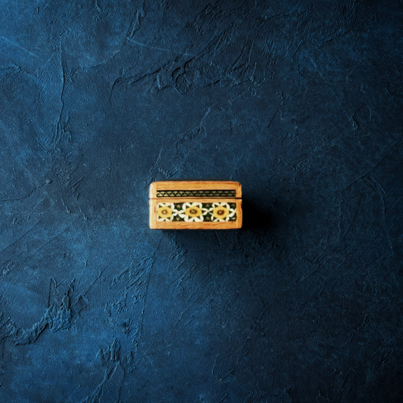 ペルシャの象嵌細工（寄木細工）ミニサイズ 小箱【ハータムカーリー060】 5枚目の画像