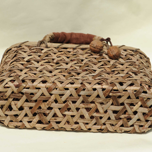 国産 山くるみ 鉄線編みのバック 送料無料 かごバッグ Basketry 国産 山くるみ 鉄線編みのバック 送料無料 かごバッグ Basketry
