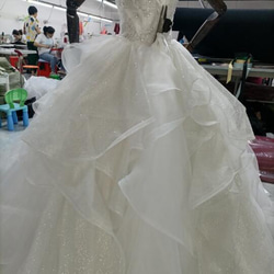 豪華！キラキラグリッターチュール　ソフトチュール　ウエディングドレス/花嫁/結婚式 6枚目の画像