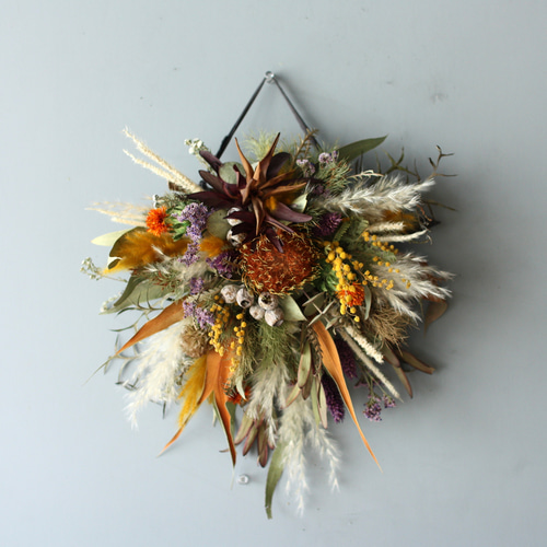 フラワータペストリーアンティークカラードライフラワーリース