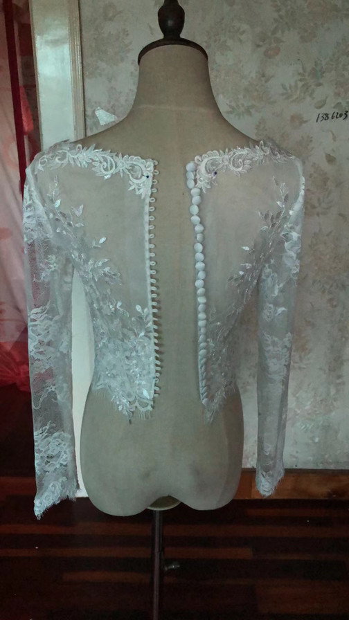 高品質！ ウエディングドレス ハンドビーディング 長袖　 ボレロ　トップス 結婚式/披露宴式