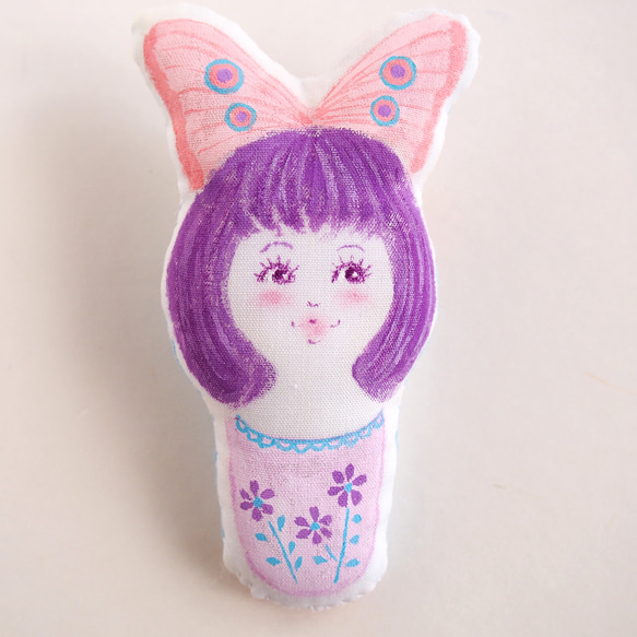 蝶々リボンの女の子ブローチ（紫）/イラストドール 5枚目の画像