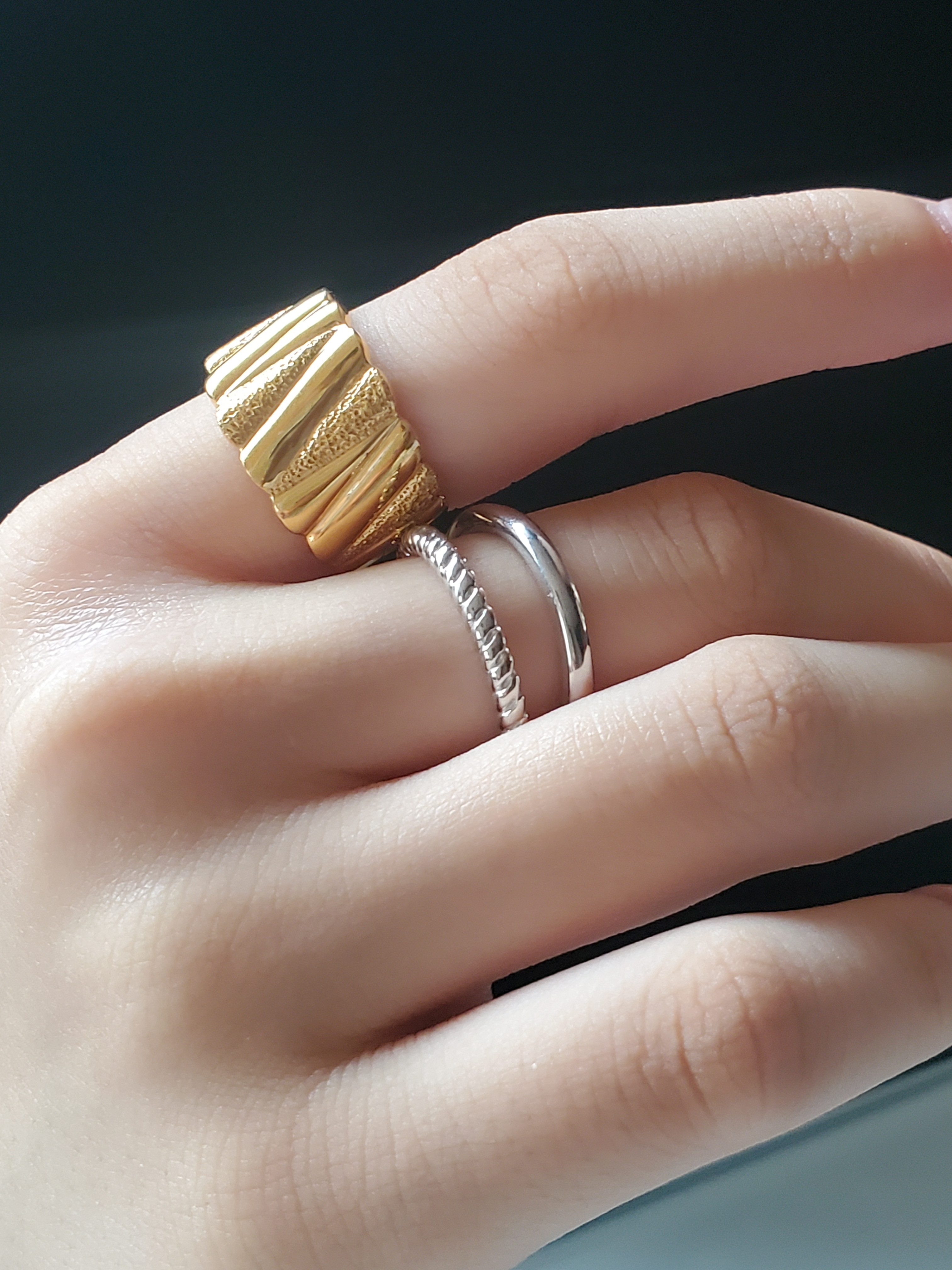 幸運を招く上質なゴールド幅広リング、RS-212 SV925男性にもおススメ 5,645円