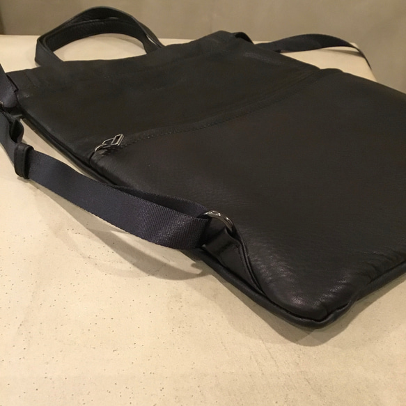 巾着トートリュック Ｓサイズ。／レスデザイン-Less(レス)／神戸元町革鞄 -LESS(レス) 大人の帆布＆レザートリムミニスリムリュック新色ダークグリーン&ベージュNew!! H1520609842(11550円)