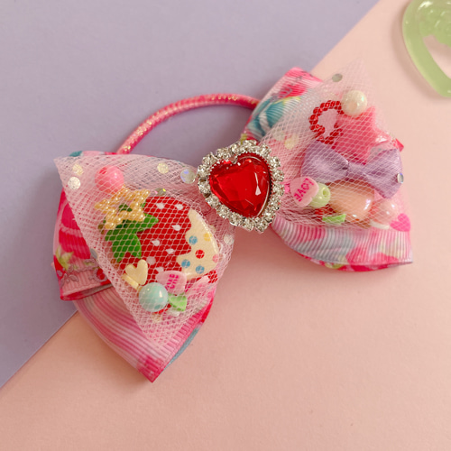 オーガンジーリボン ヘアゴム いちごのハート オーガンジーリボン ヘアゴム いちごのハート オーガンジーリボン
