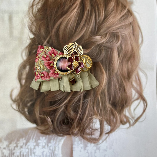 刺繍リボンとフリンジリボンのヘアクリップ ボルドーとライト