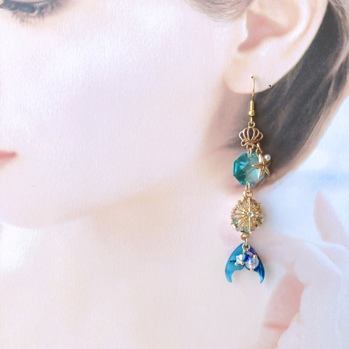 人魚さんの緑ピアス 人魚さんの緑ピアス