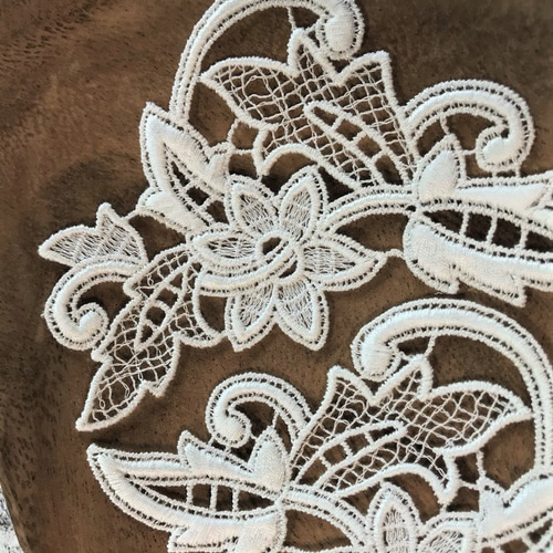 ピアリマーマのレースカバー 2組(4枚入) ◇ モチーフレース ◇ ボタニカル柄 ◇ 日本製 ◇ M