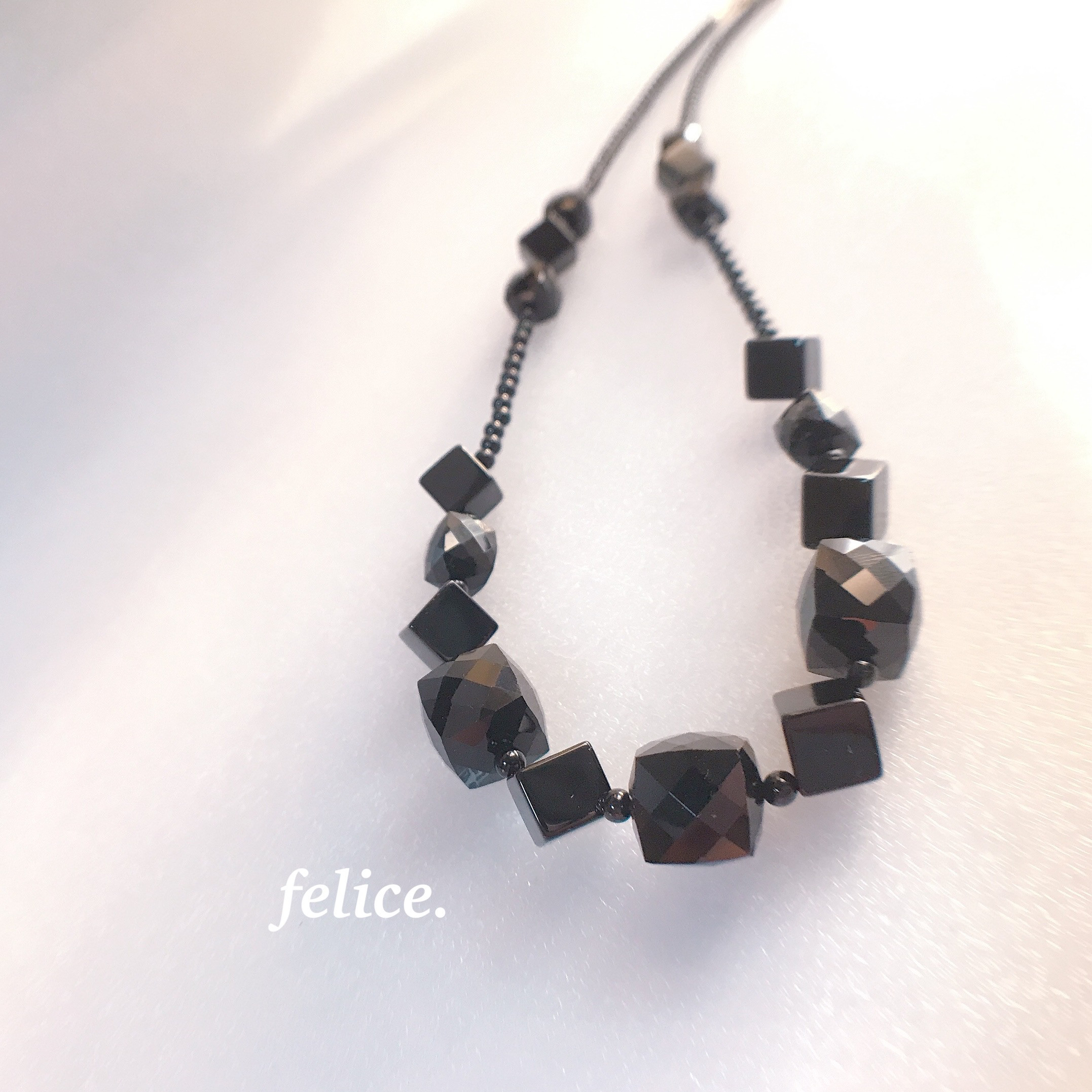 大ぶりブラック◇天然石ネックレス